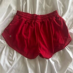 Lululemon low rise hot shot shorts